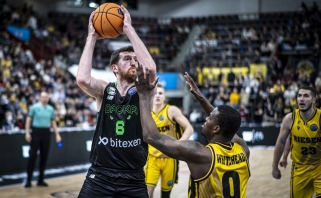 "Anadolu Efes" priekinę liniją sustiprino Čempionų lygoje solidžiai pasirodęs turkas